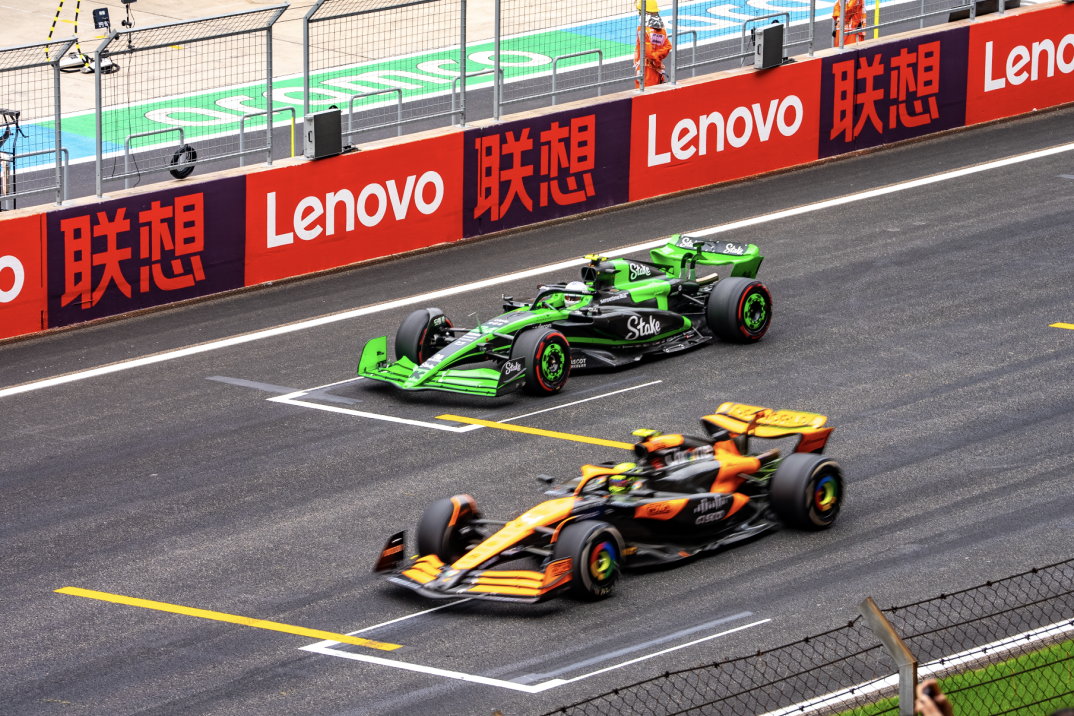 开云APP-包含不止于赛场：F1在科技与娱乐结合的新路径的词条