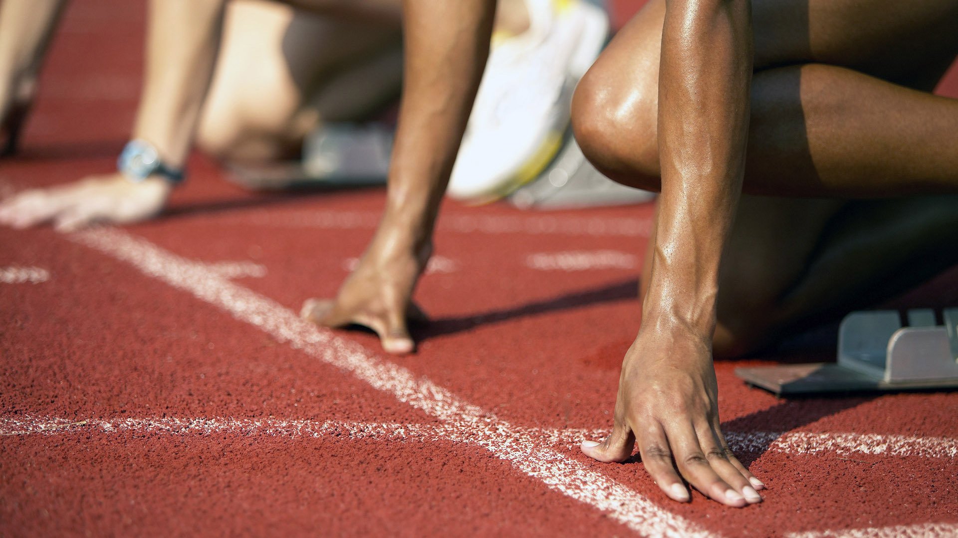 巴西骑手斯蒂芬·巴尔查在巴黎奥运会上获得个人障碍赛银牌，创造历史。